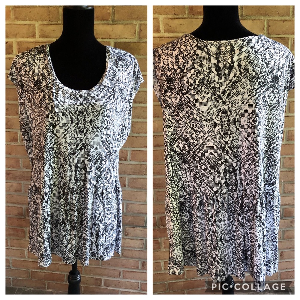 🌻HI-LO TOP WITH CAP SLEEVES